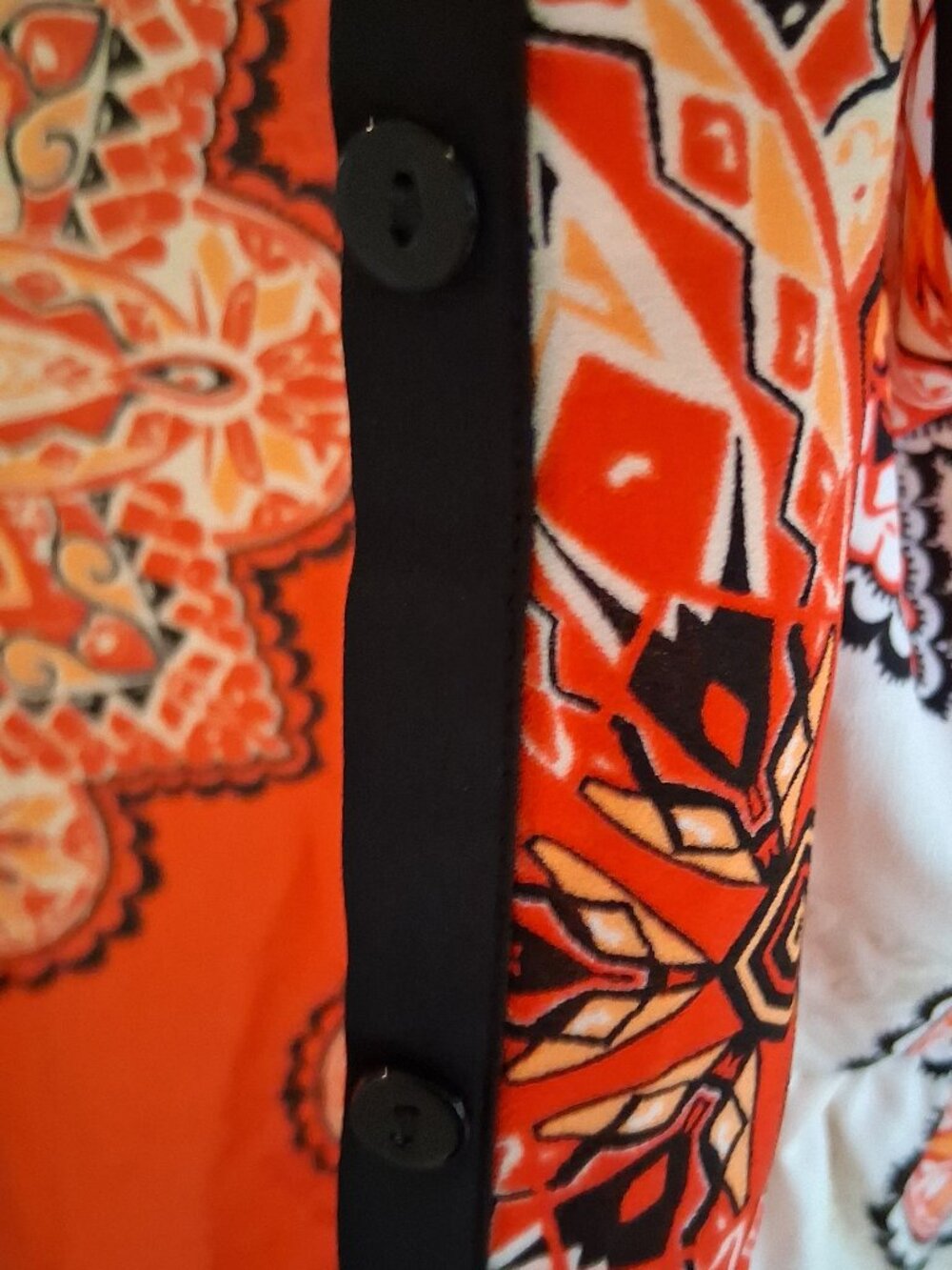Chico’s Cold Shoulder Ruffle Bell Sleeve Blouse Size 0 Orange Mandala Paisley - Picture 5 of 9